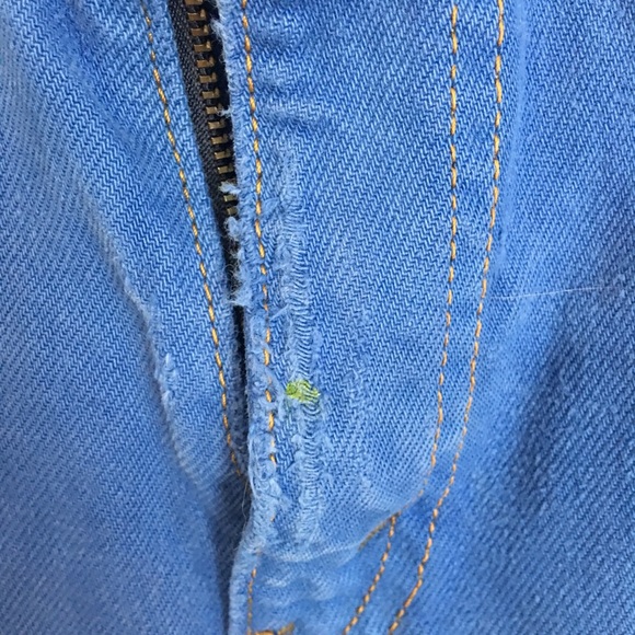 🚫SOLD🚫 Levi denim skirt - Picture 4 of 4